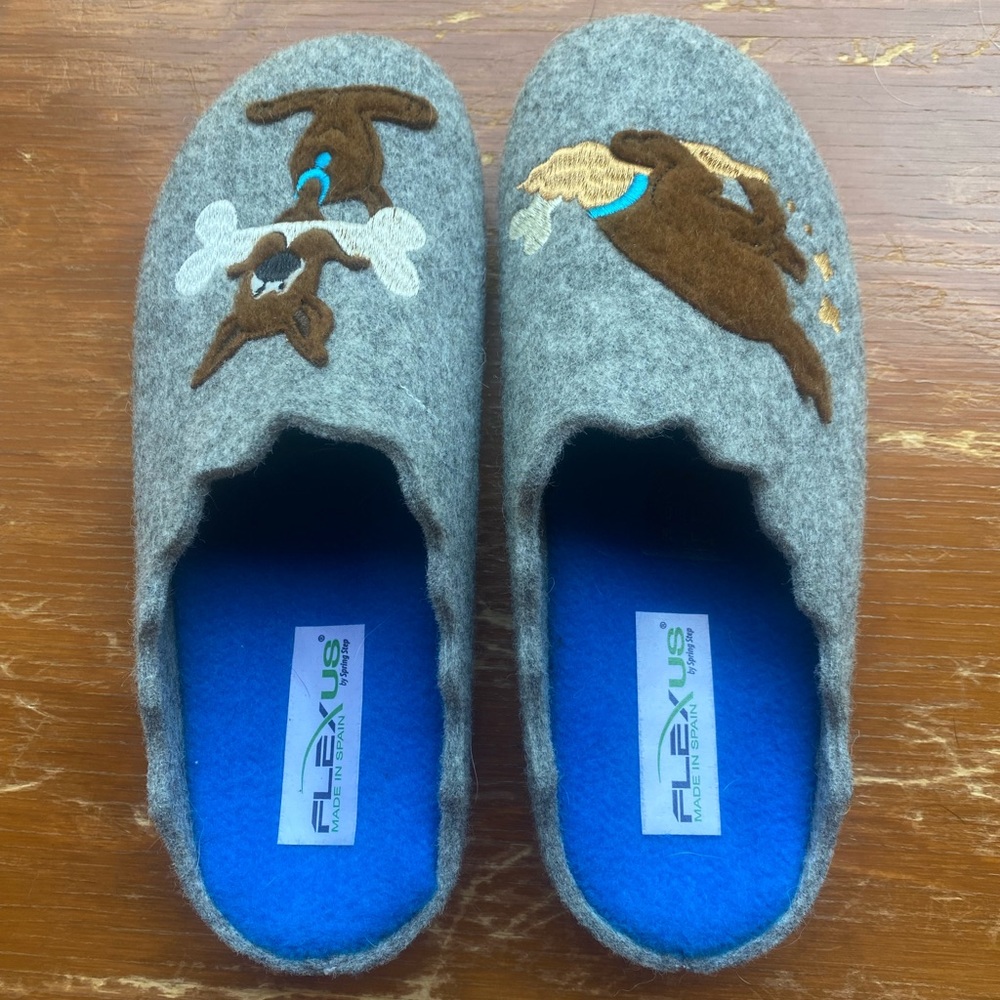 slip on clogs